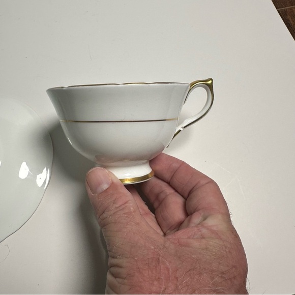 Aynsley Elegant Teacup and Saucer Set with Gold Accents - Picture 6 of 7